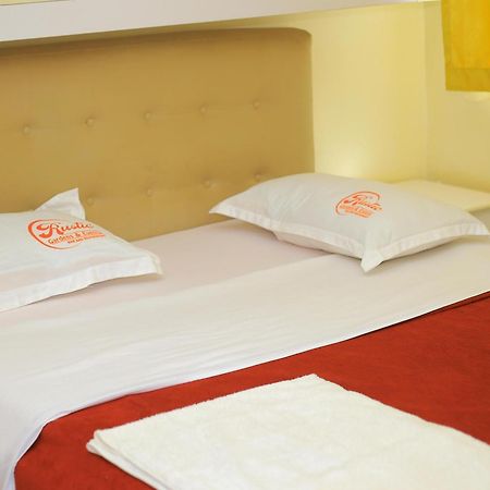 Rustic Gardens Bed & Breakfast Kitunzi Lungujja Kampala Extérieur photo