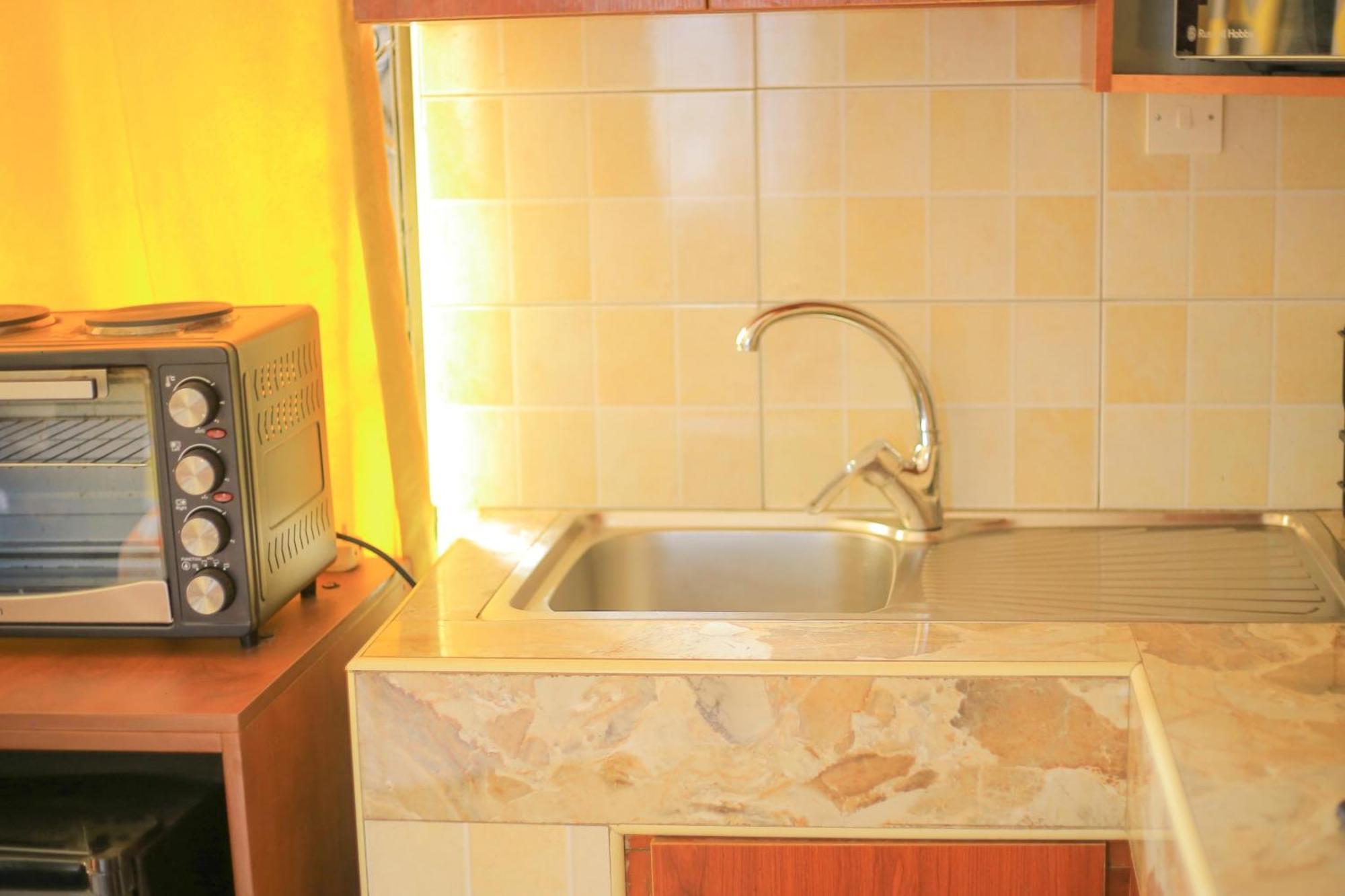 Rustic Gardens Bed & Breakfast Kitunzi Lungujja Kampala Extérieur photo